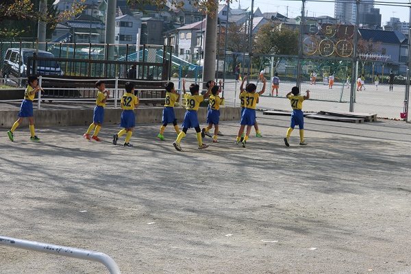 グラウンド